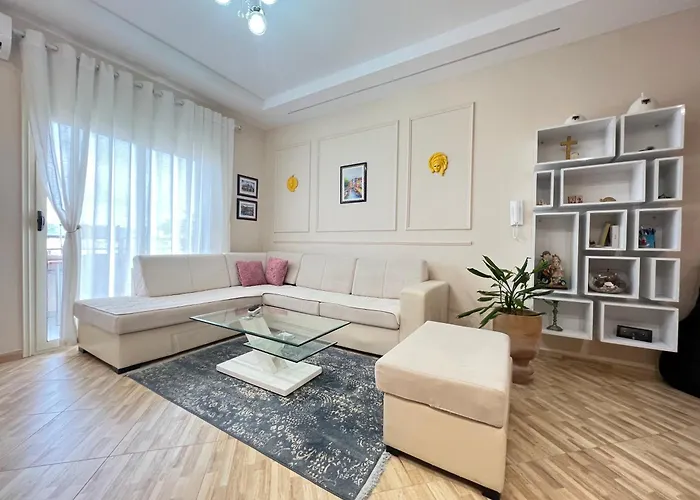 George Luxury Apartment Vlore